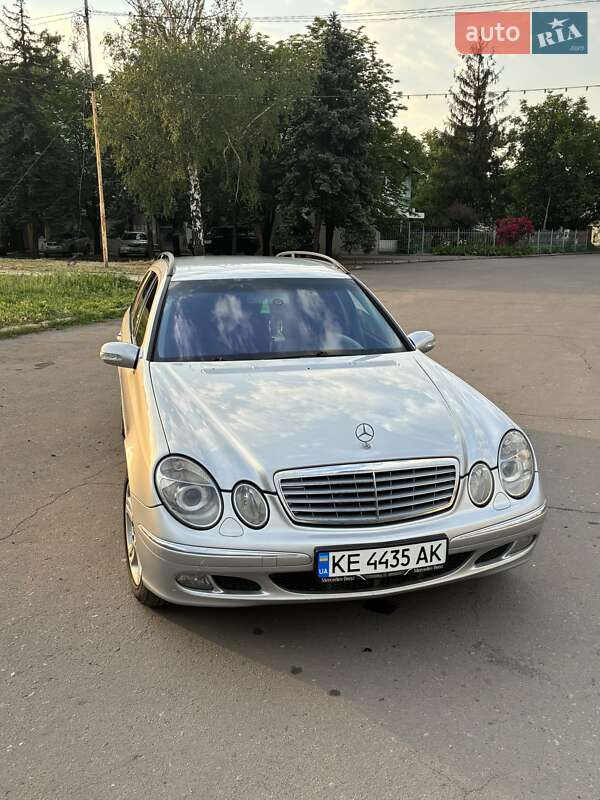 Универсал Mercedes-Benz E-Class 2004 в Краснопавловке