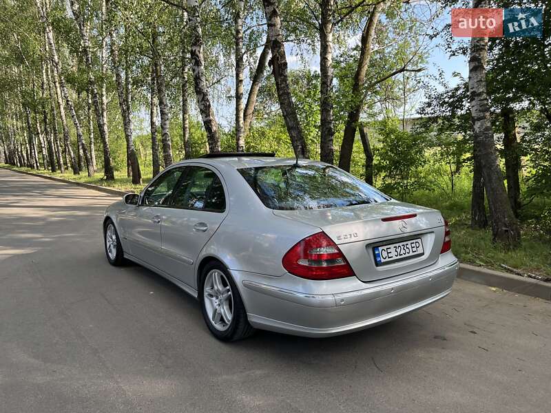 Седан Mercedes-Benz E-Class 2003 в 