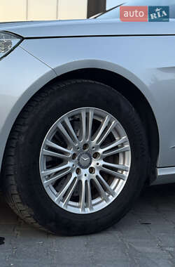 Седан Mercedes-Benz E-Class 2010 в 