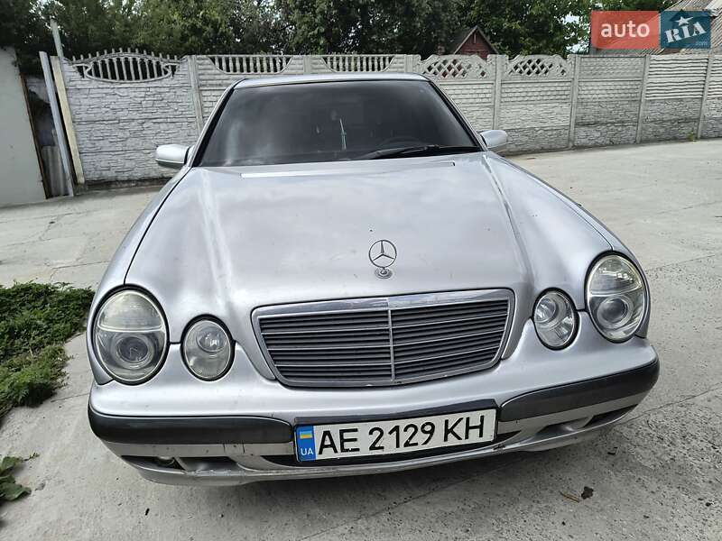 Mercedes-Benz E-Class 1999