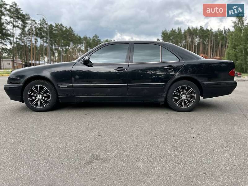 Седан Mercedes-Benz E-Class 2002 в Ірпені фото 5 Седан Mercedes-Benz E-Class 2002 в Ірпені