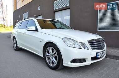 Універсал Mercedes-Benz E-Class 2011 в Львові