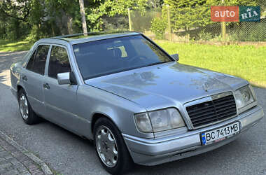 Седан Mercedes-Benz E-Class 1990 в 