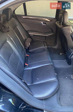 Седан Mercedes-Benz E-Class 2011 в 
