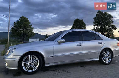 Седан Mercedes-Benz E-Class 2003 в Львові