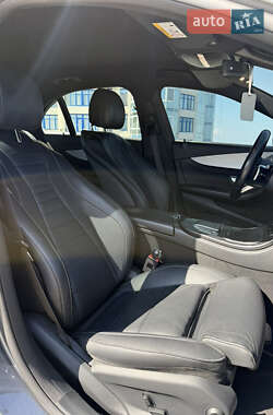 Седан Mercedes-Benz E-Class 2021 в 