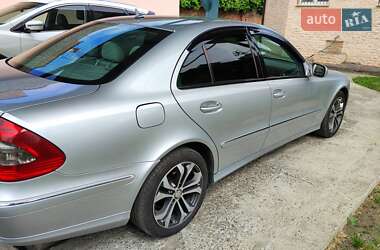 Седан Mercedes-Benz E-Class 2007 в Чернівцях