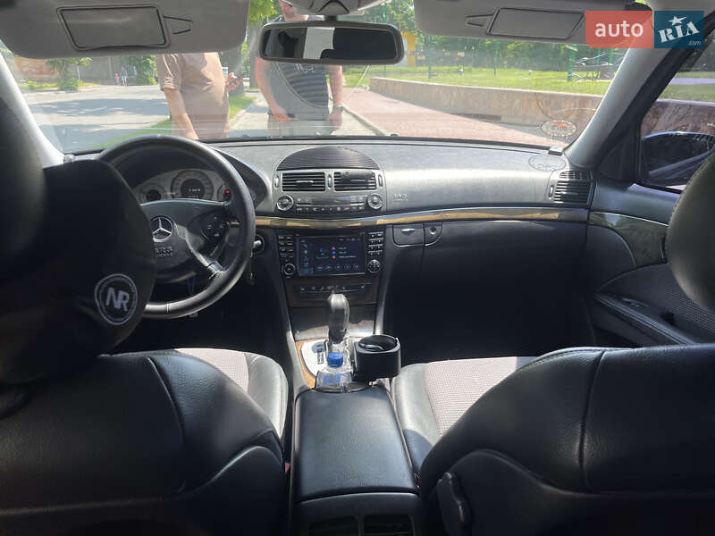 Седан Mercedes-Benz E-Class 2003 в Могилів-Подільському