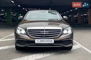 Седан Mercedes-Benz E-Class 2017 в 