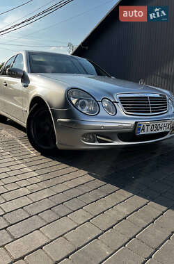 Седан Mercedes-Benz E-Class 2004 в 