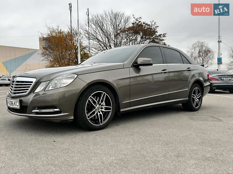 Mercedes-Benz E-Class 2010