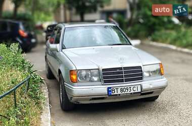 Седан Mercedes-Benz E-Class 1989 в Теплодарі