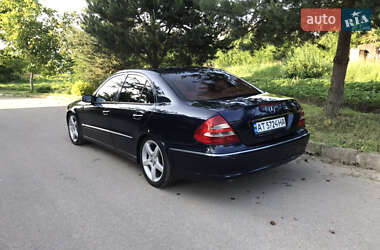 Седан Mercedes-Benz E-Class 2002 в 