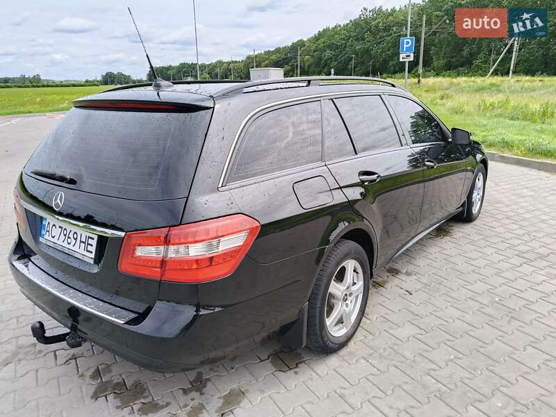 Універсал Mercedes-Benz E-Class 2010 в Луцьку