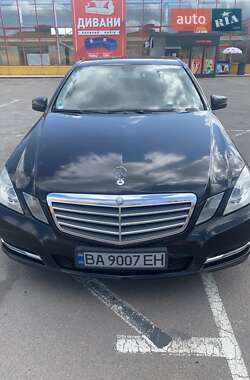 Седан Mercedes-Benz E-Class 2011 в Житомирі