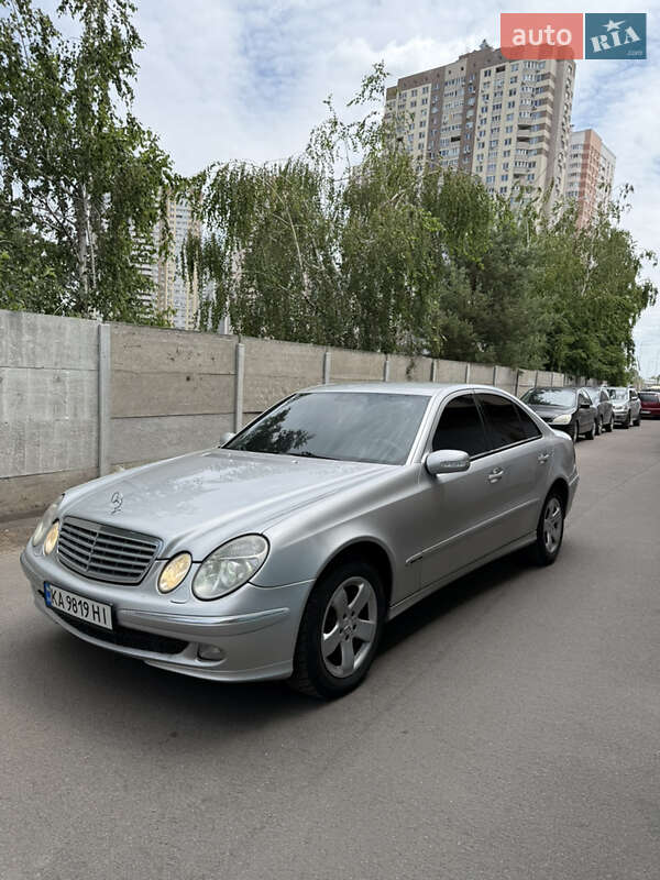 Mercedes-Benz E-Class 2004