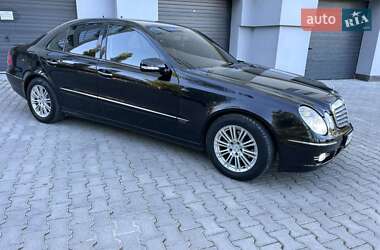 Седан Mercedes-Benz E-Class 2007 в 