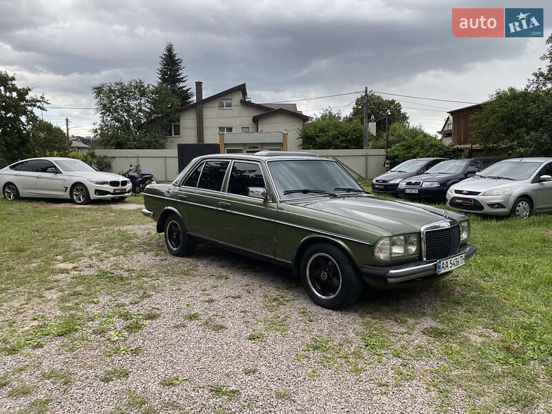 Mercedes-Benz E-Class 1980