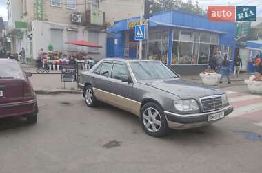 Седан Mercedes-Benz E-Class 1994 в 