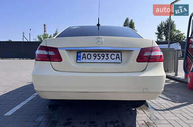 Седан Mercedes-Benz E-Class 2011 в Ужгороде