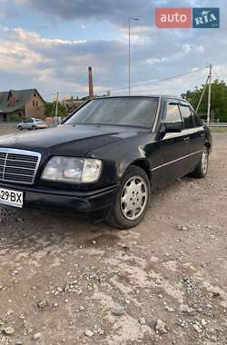 Седан Mercedes-Benz E-Class 1995 в Тернополе