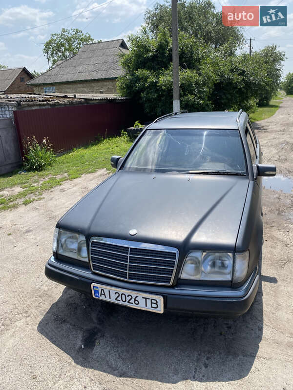 Універсал Mercedes-Benz E-Class 1995 в Бобровиці