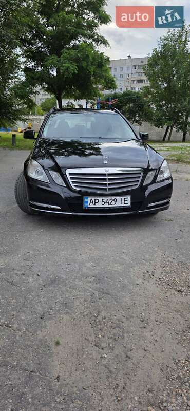 Універсал Mercedes-Benz E-Class 2011 в 