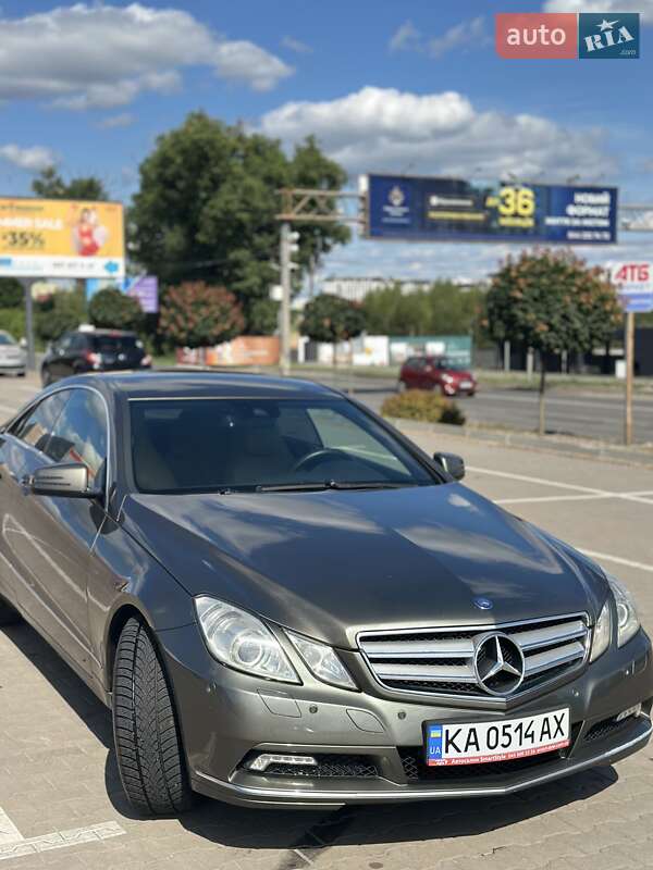 Купе Mercedes-Benz E-Class 2010 в Києві