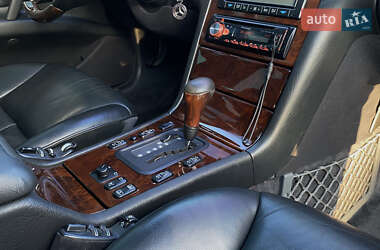 Седан Mercedes-Benz E-Class 1995 в 