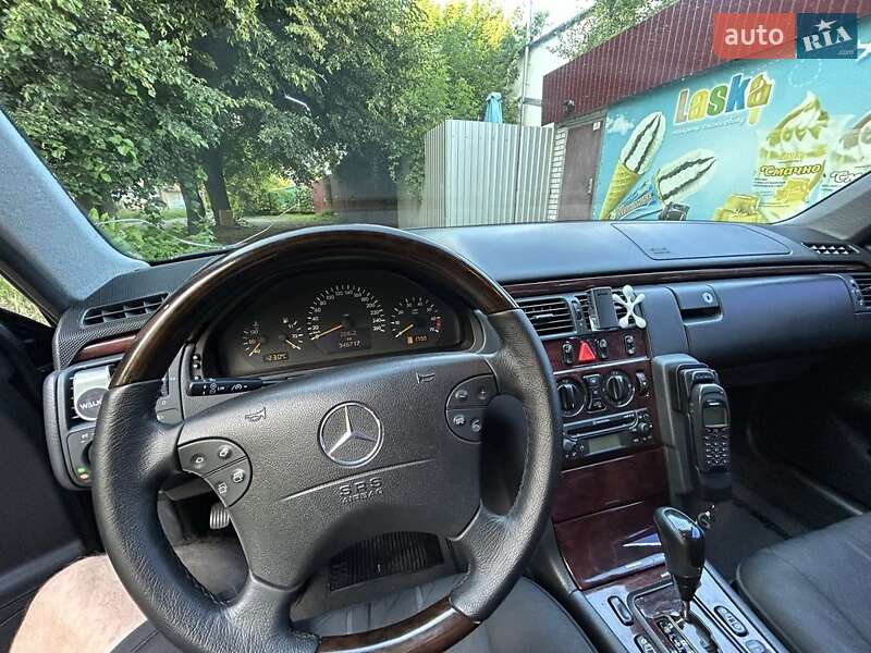 Седан Mercedes-Benz E-Class 2001 в Черкассах