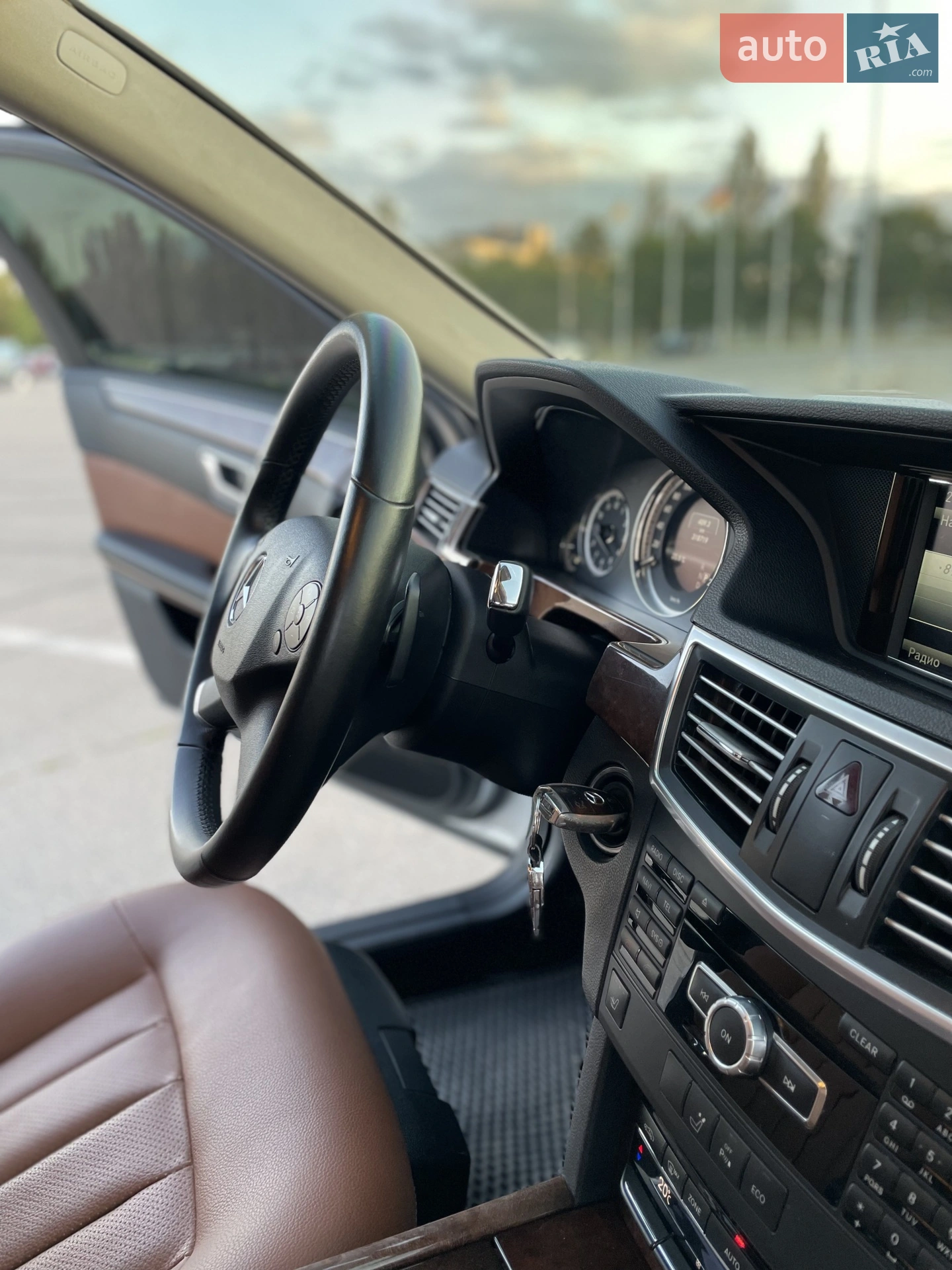 2012 Mercedes-Benz E-klasse - мініатюра 21