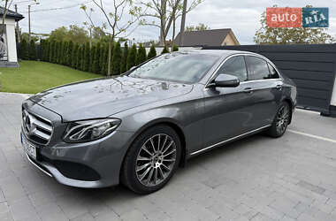 Седан Mercedes-Benz E-Class 2018 в Самборе