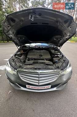 Універсал Mercedes-Benz E-Class 2013 в 