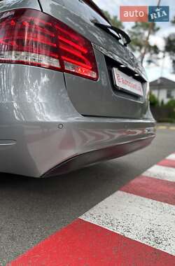 Універсал Mercedes-Benz E-Class 2013 в 