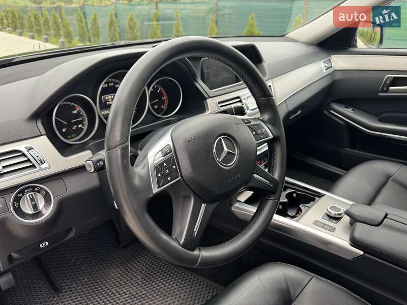 Седан Mercedes-Benz E-Class 2015 в Луцке