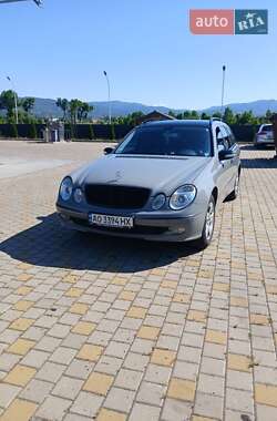 Универсал Mercedes-Benz E-Class 2003 в  фото 10 Универсал Mercedes-Benz E-Class 2003 в