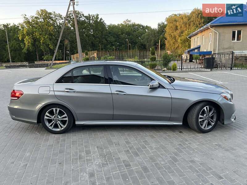Седан Mercedes-Benz E-Class 2013 в Луцьку