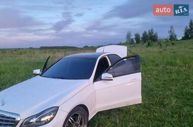 Седан Mercedes-Benz E-Class 2015 в 
