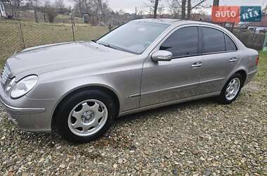 Седан Mercedes-Benz E-Class 2004 в Чернівцях