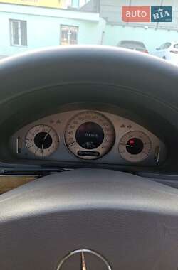 Седан Mercedes-Benz E-Class 2003 в 