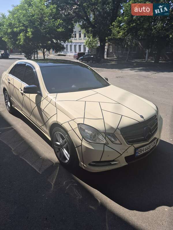 Mercedes-Benz E-Class 2012