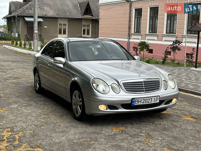Седан Mercedes-Benz E-Class 2004 в Кіцмані