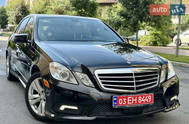 Седан Mercedes-Benz E-Class 2011 в Киеве