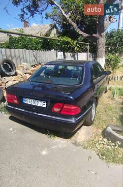 Седан Mercedes-Benz E-Class 1997 в Одесі