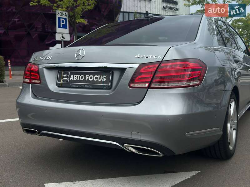 Седан Mercedes-Benz E-Class 2014 в Киеве