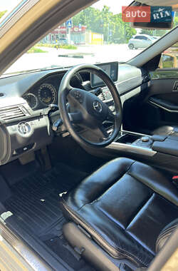 Седан Mercedes-Benz E-Class 2012 в 