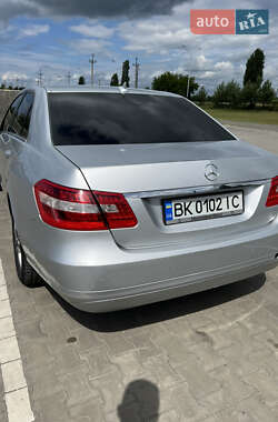 Седан Mercedes-Benz E-Class 2013 в 