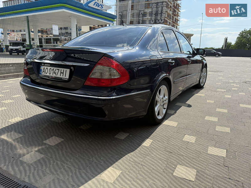 Седан Mercedes-Benz E-Class 2007 в Ужгороде