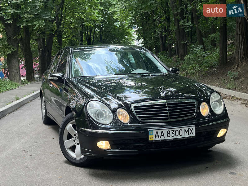Седан Mercedes-Benz E-Class 2005 в Киеве