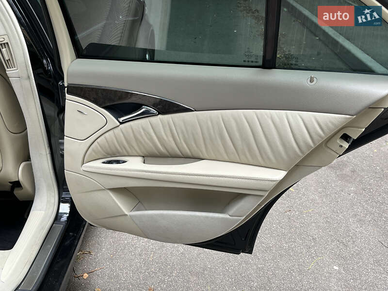 Седан Mercedes-Benz E-Class 2005 в Киеве